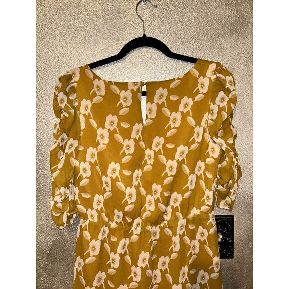 Broadway & Broome Boho CottageCore Hippie Tan White Floral 100% Silk Dress - Picture 6 of 10